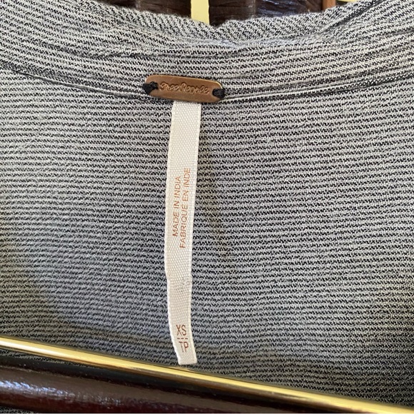 Free People Magic Breeze Oversized Button-down Shirt - Picture 6 of 8